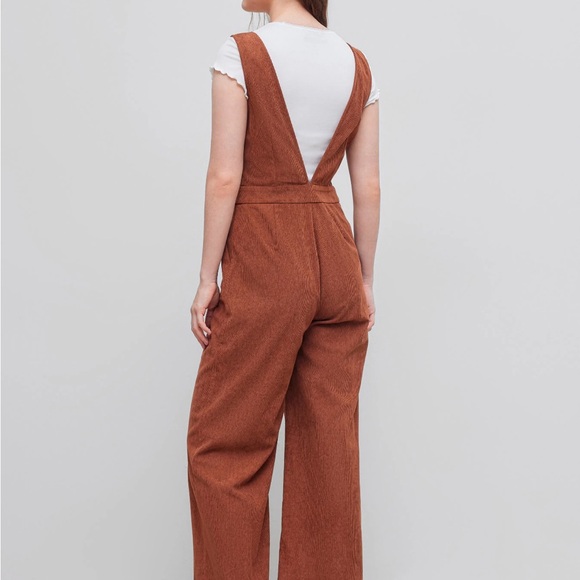 CORDUROY SCOOP NECKLINE SOLID BUTTON POCKET JUMPSUIT - Picture 5 of 5